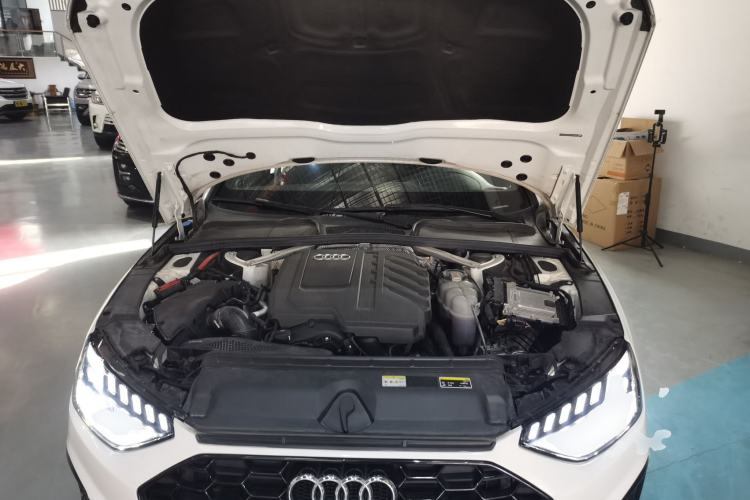 Used Audi A4L 2023 40 TFSI Luxury Dynamic Model Engine Bay