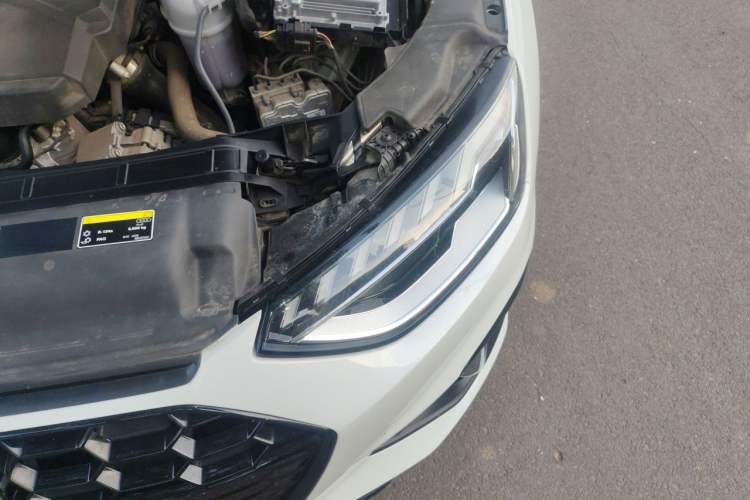 Used Audi A4L 2023 40 TFSI Luxury Dynamic Model Engine Bay Left