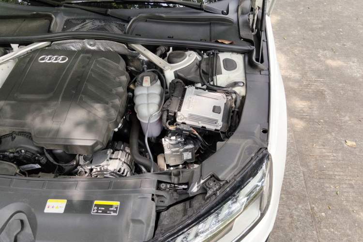 Used Audi A4L 2023 40 TFSI Luxury Dynamic Model Engine Bay Left