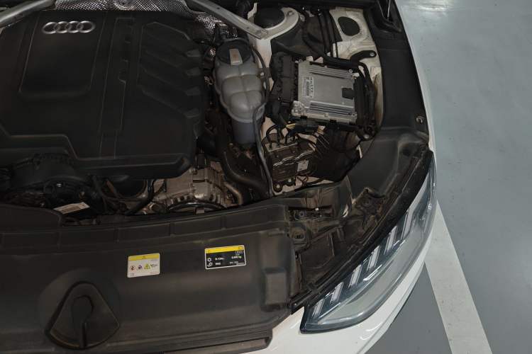 Used Audi A4L 2023 40 TFSI Luxury Dynamic Model Engine Bay Left