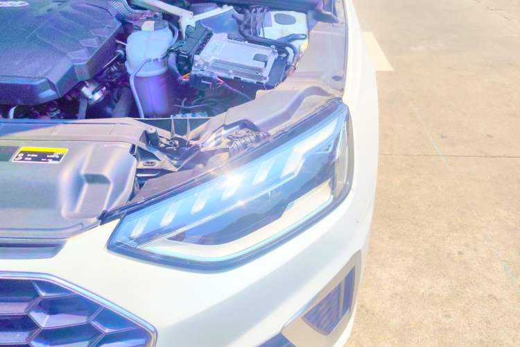 Used Audi A4L 2023 40 TFSI Fashion Dynamic Model Engine Bay Left