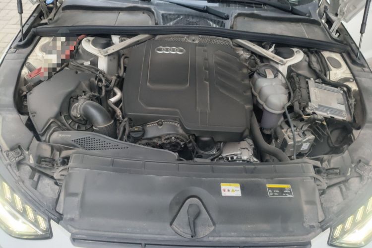 Used Audi A4L 2023 40 TFSI Luxury Dynamic Model Engine Bay
