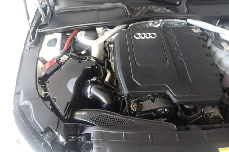 Used Audi A4L 2023 40 TFSI quattro Luxury Dynamic Edition Engine Bay Right