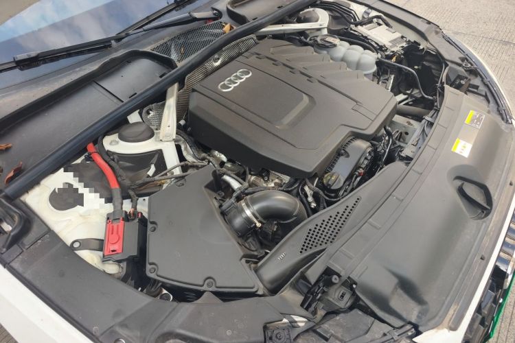 Used Audi A4L 2023 40 TFSI Luxury Dynamic Model Engine Bay Right