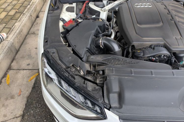 Used Audi A4L 2023 40 TFSI Luxury Dynamic Model Engine Bay Right