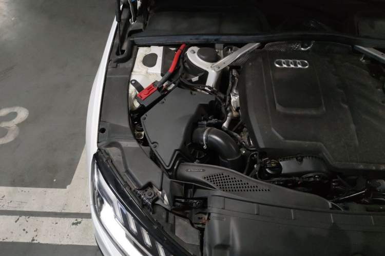 Used Audi A4L 2023 40 TFSI Luxury Dynamic Model Engine Bay Right