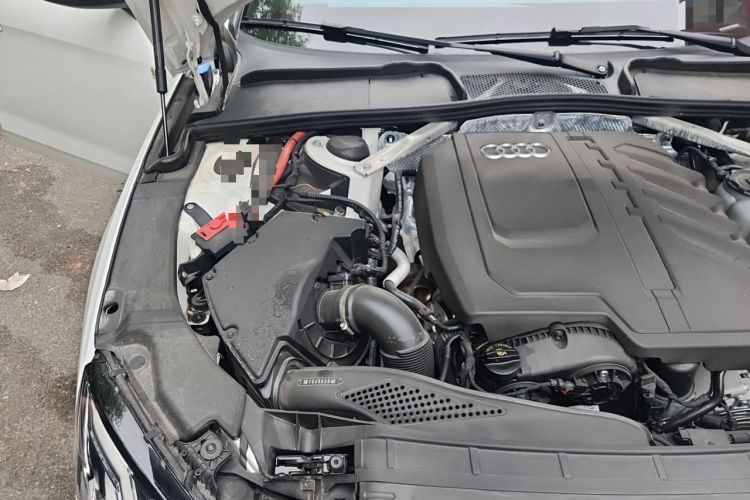 Used Audi A4L 2023 40 TFSI Luxury Dynamic Model Engine Bay Right