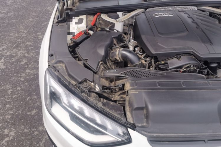 Used Audi A4L 2023 40 TFSI Luxury Dynamic Model Engine Bay Right
