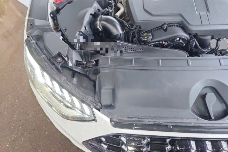 Used Audi A4L 2023 40 TFSI Luxury Dynamic Model Engine Bay Right
