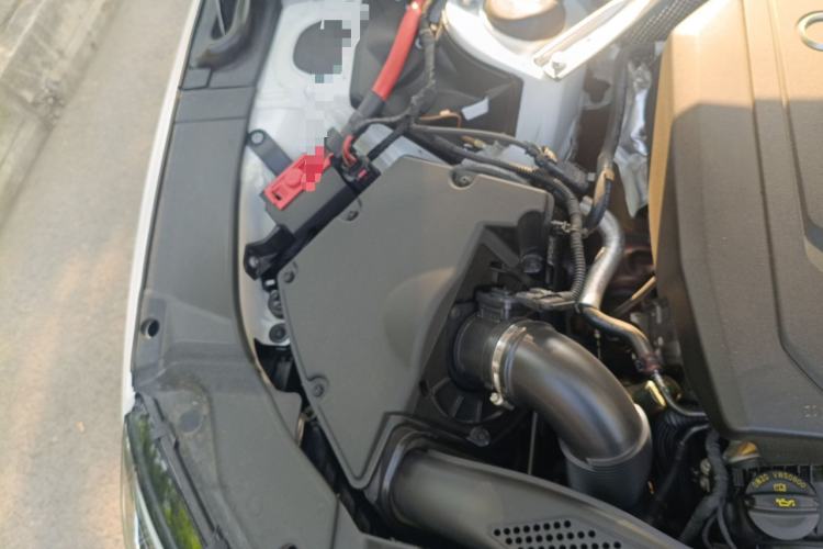 Used Audi A4L 2023 40 TFSI Luxury Dynamic Model Engine Bay Right