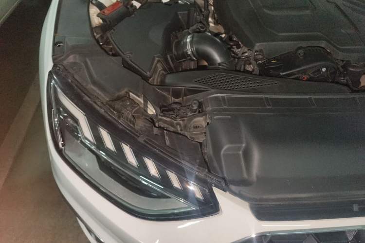 Used Audi A4L 2023 40 TFSI Fashion Dynamic Model Engine Bay Right
