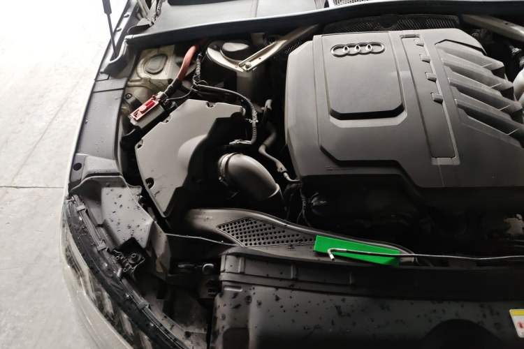 Used Audi A4L 2023 40 TFSI Bang & Olufsen Starry Night Edition Engine Bay Right