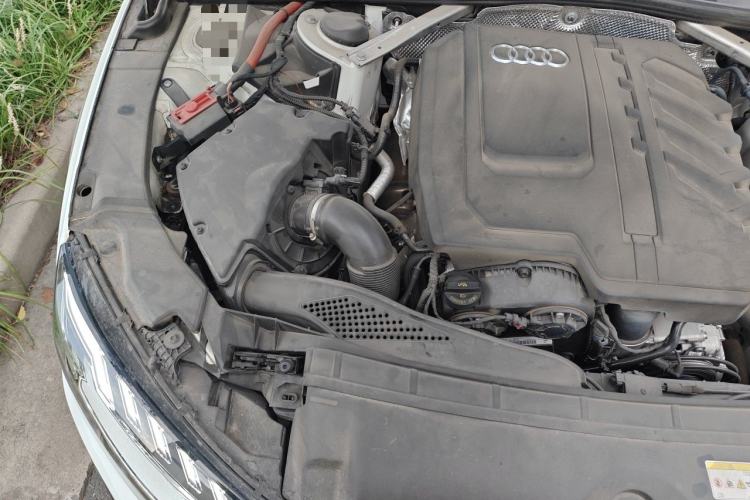 Used Audi A4L 2023 40 TFSI Luxury Dynamic Model Engine Bay Right
