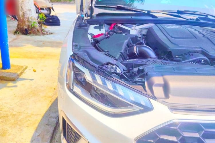 Used Audi A4L 2023 40 TFSI Fashion Dynamic Model Engine Bay Right