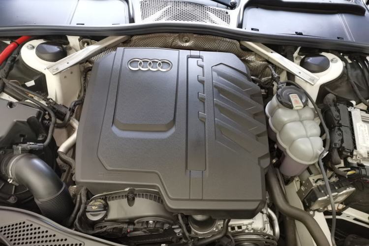Used Audi A4L 2023 40 TFSI Fashion Dynamic Model Engine Bay