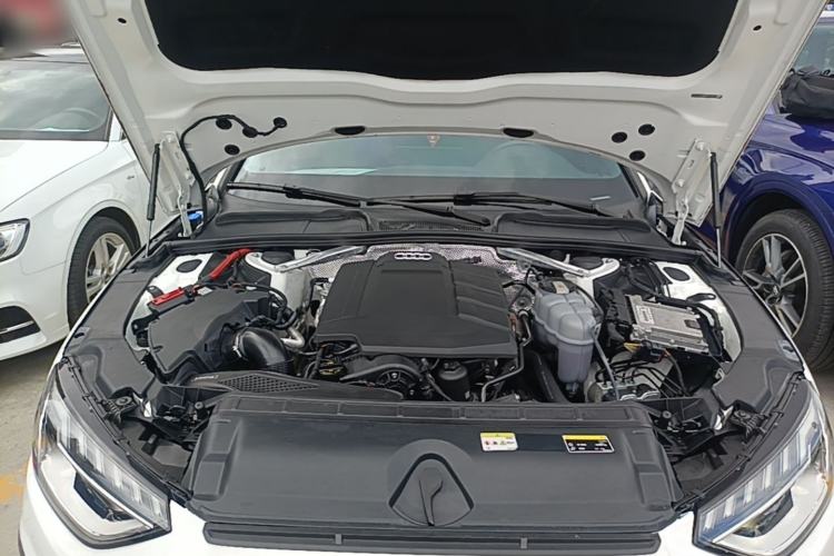 Used Audi A4L 2023 40 TFSI Luxury Dynamic Model Engine Bay