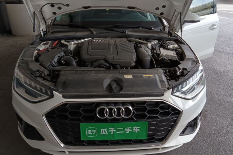 Used Audi A4L 2023 40 TFSI Fashion Dynamic Model Engine Bay