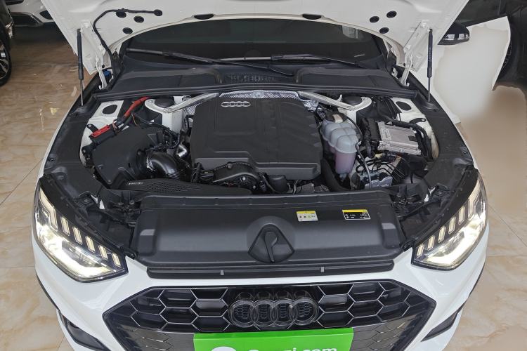 Used Audi A4L 2023 40 TFSI Luxury Dynamic Model Engine Bay