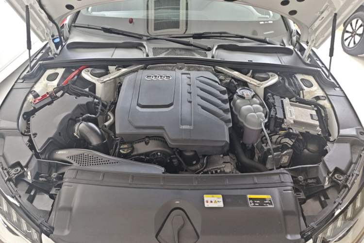 Used Audi A4L 2023 40 TFSI Luxury Dynamic Model Engine Bay