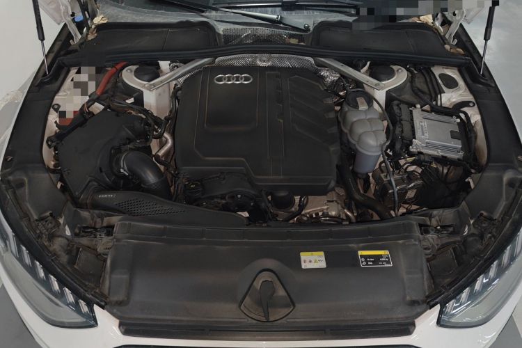 Used Audi A4L 2023 40 TFSI Luxury Dynamic Model Engine Bay