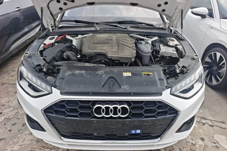 Used Audi A4L 2023 40 TFSI Fashion Dynamic Model Engine Bay
