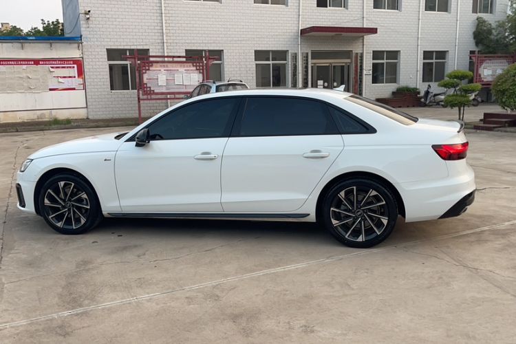 Used Audi A4L 2023 40 TFSI Luxury Dynamic Model Exterior 3