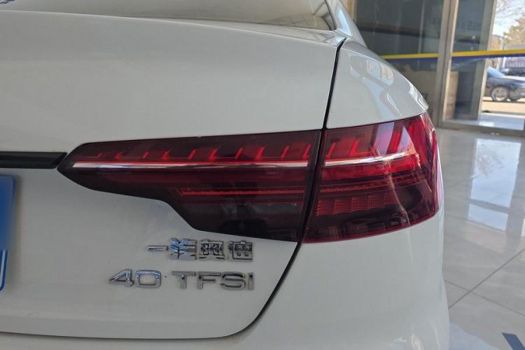 Used Audi A4L 2023 40 TFSI Luxury Dynamic Model Exterior 3