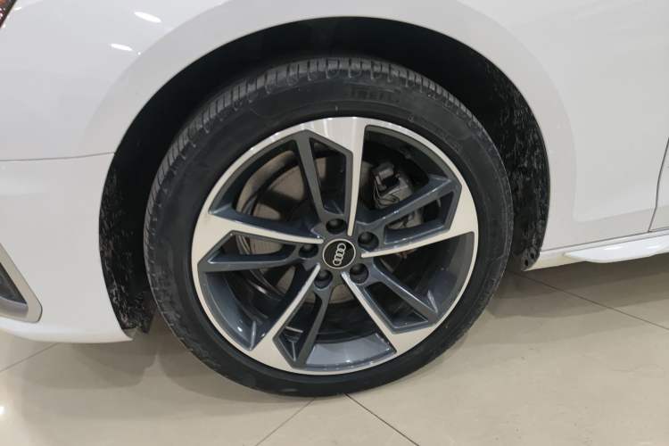 Used Audi A4L 2023 40 TFSI Fashion Dynamic Model Exterior 4