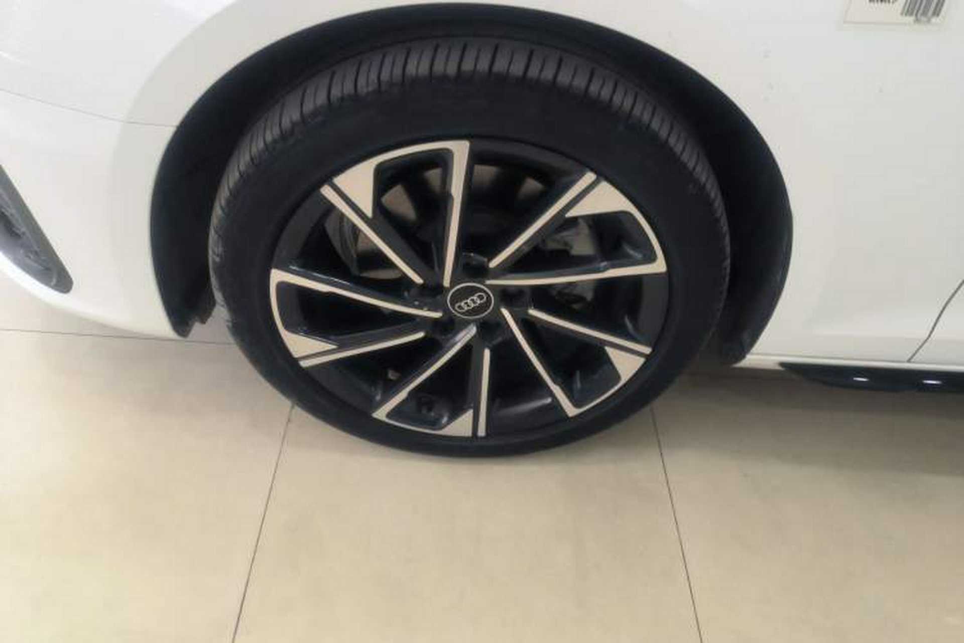 Used Audi A4L 2023 40 TFSI Luxury Dynamic Model Exterior 4