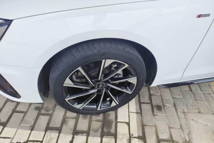 Used Audi A4L 2023 40 TFSI Luxury Dynamic Model Exterior 7