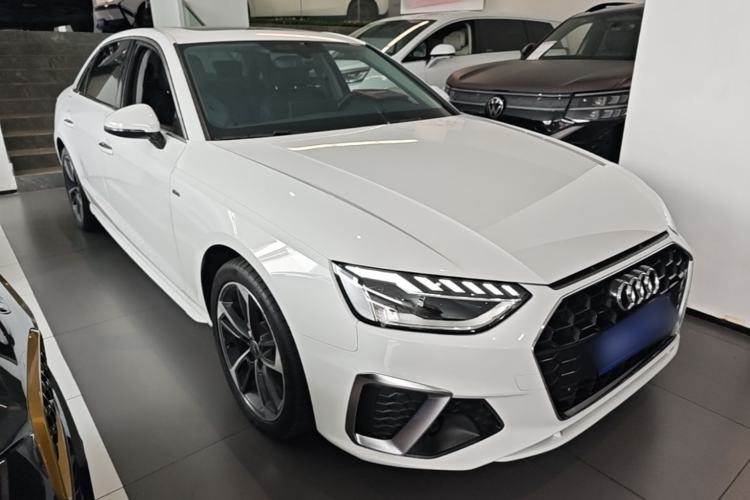 Used Audi A4L 2023 40 TFSI Fashion Dynamic Model Front Right 45 Deg