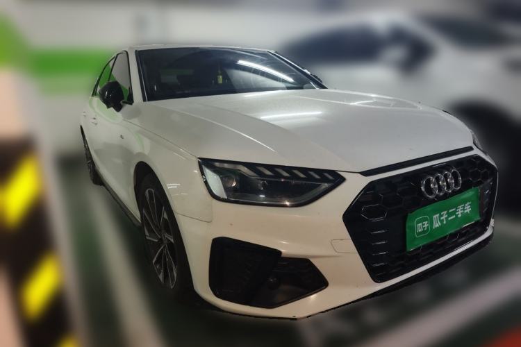 Used Audi A4L 2023 40 TFSI Luxury Dynamic Model Front Right 45 Deg