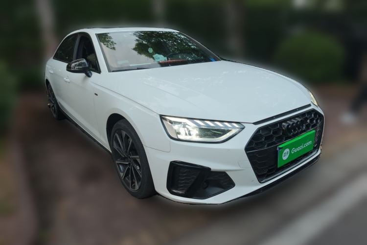 Used Audi A4L 2023 40 TFSI Luxury Dynamic Model Front Right 45 Deg