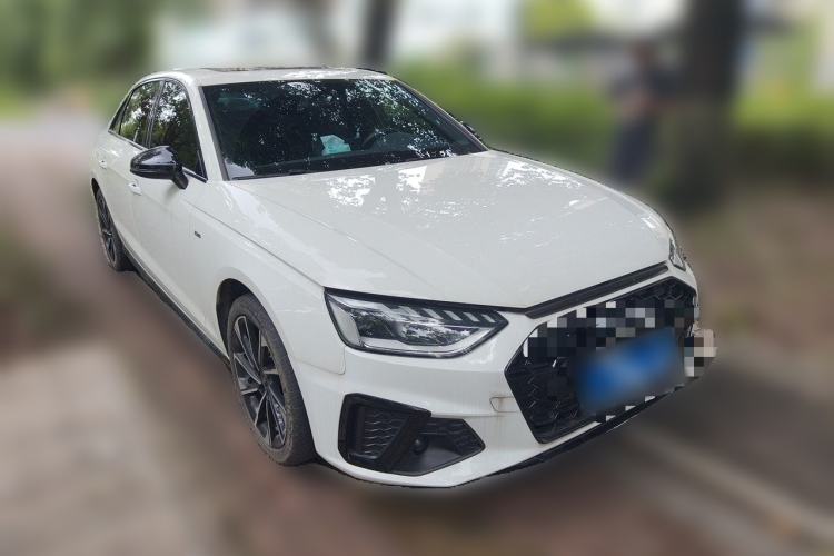 Used Audi A4L 2023 40 TFSI Luxury Dynamic Model Front Right 45 Deg