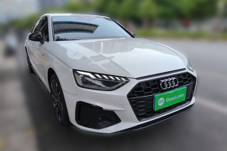 Used Audi A4L 2023 40 TFSI Luxury Dynamic Model Front Right 45 Deg