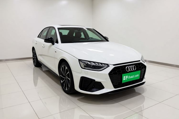 Used Audi A4L 2023 40 TFSI Luxury Dynamic Model Front Right 45 Deg