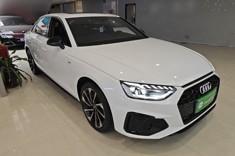 Used Audi A4L 2023 40 TFSI Luxury Dynamic Model Front Right 45 Deg