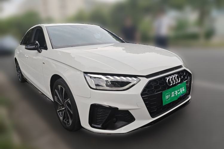 Used Audi A4L 2023 40 TFSI Luxury Dynamic Model Front Right 45 Deg