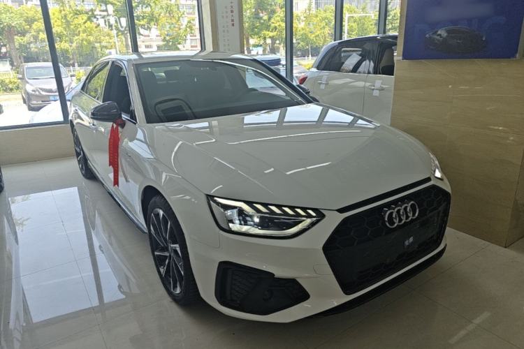 Used Audi A4L 2023 40 TFSI Luxury Dynamic Model Front Right 45 Deg