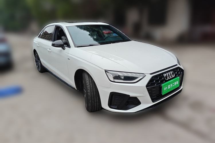 Used Audi A4L 2023 40 TFSI Luxury Dynamic Model Front Right 45 Deg
