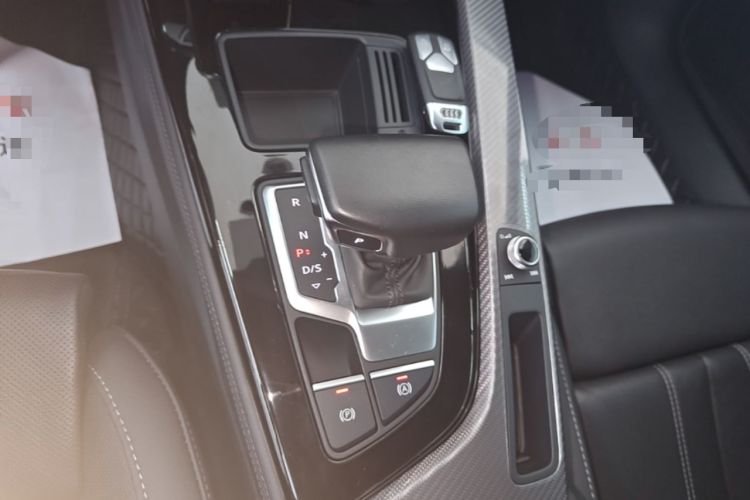 Used Audi A4L 2023 40 TFSI quattro Luxury Dynamic Edition Gear Lever