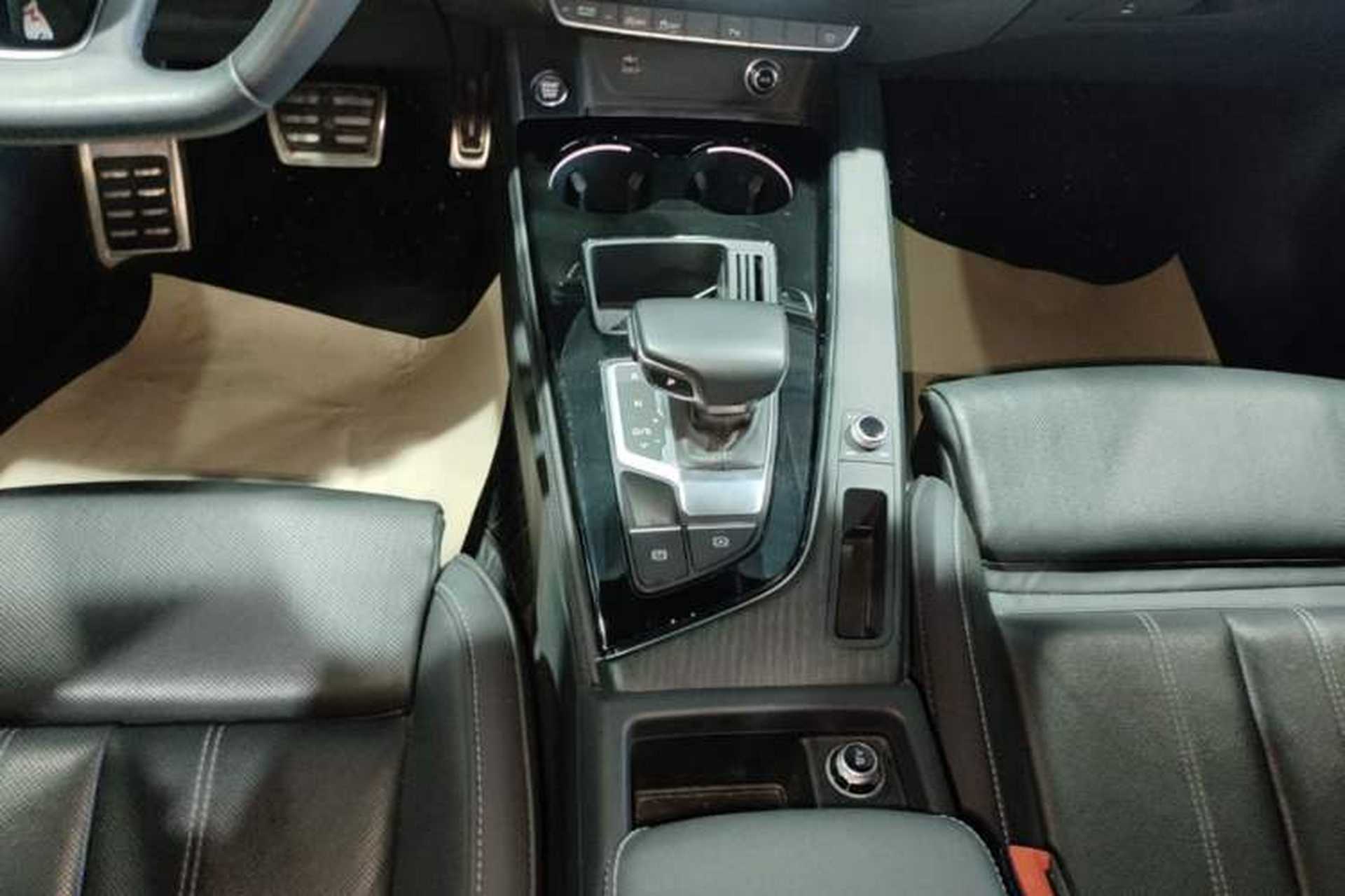 Used Audi A4L 2023 40 TFSI Luxury Dynamic Model Gear Lever