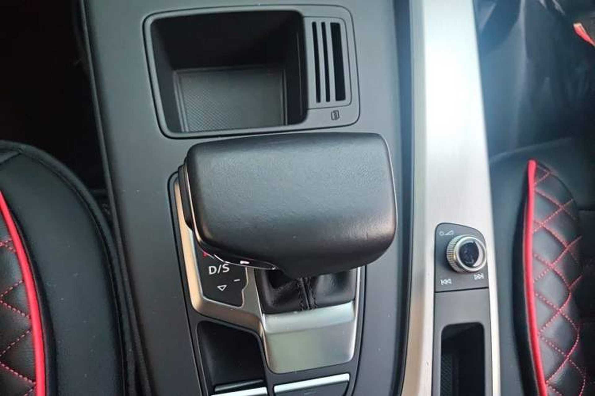 Used Audi A4L 2023 40 TFSI Fashion Dynamic Model Gear Lever