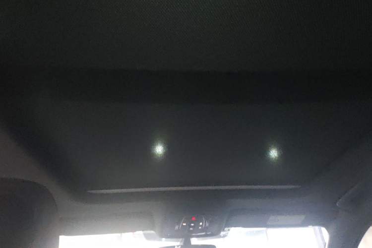 Used Audi A4L 2023 40 TFSI Luxury Dynamic Model Headliner