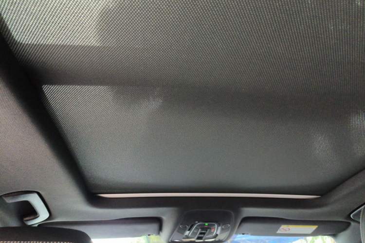 Used Audi A4L 2023 40 TFSI Luxury Dynamic Model Headliner