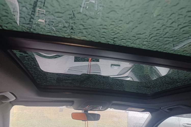 Used Audi A4L 2023 40 TFSI Luxury Dynamic Model Headliner