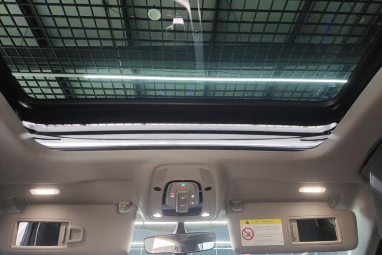 Used Audi A4L 2023 40 TFSI Fashion Dynamic Model Headliner