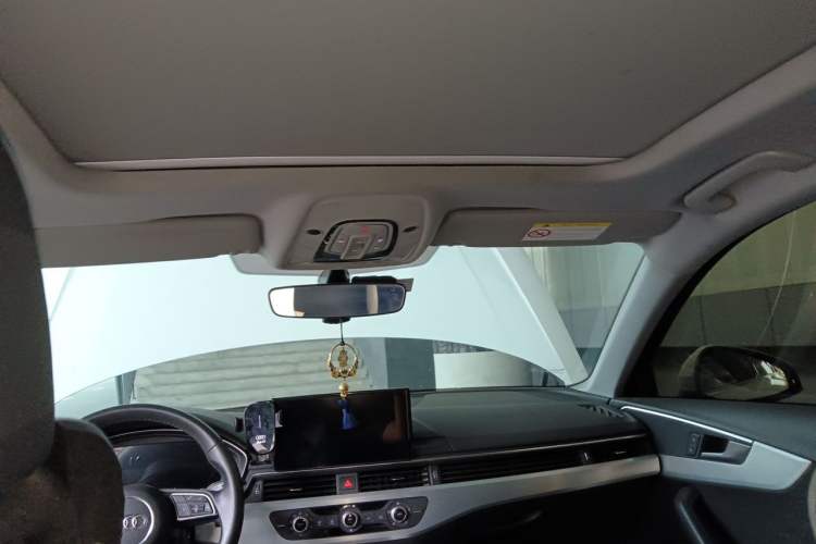Used Audi A4L 2023 40 TFSI Fashion Dynamic Model Headliner