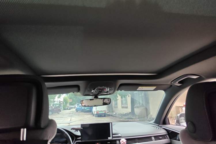 Used Audi A4L 2023 40 TFSI Luxury Dynamic Model Headliner