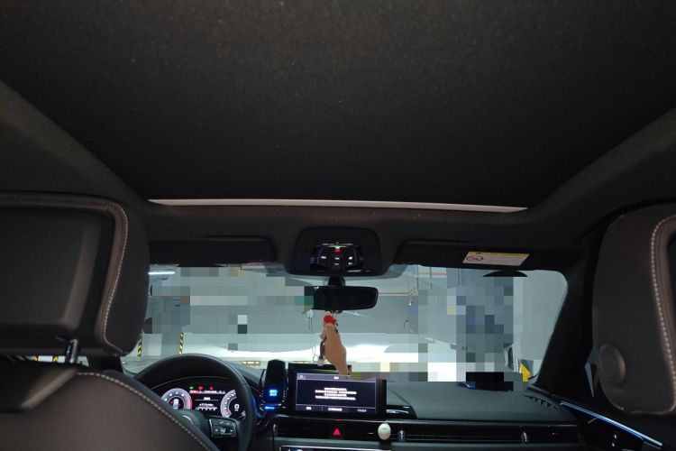 Used Audi A4L 2023 40 TFSI Luxury Dynamic Model Headliner